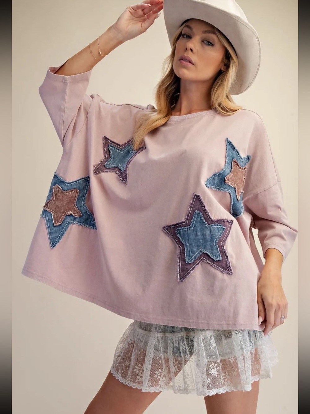 Easel Star patchwork Pink Star Appliqué Short Sleeve Tee - Picture 3 of 5